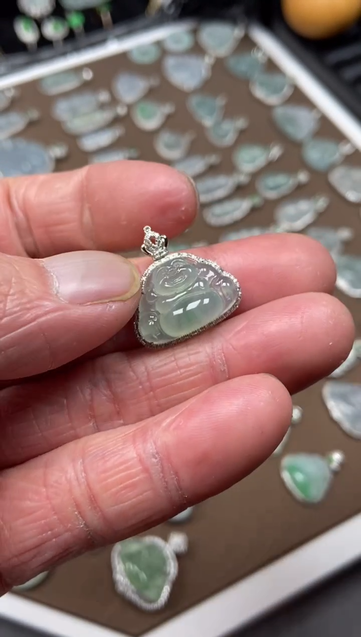 【闪购商品】翡翠吊坠(不含链)18K金镶嵌佛公