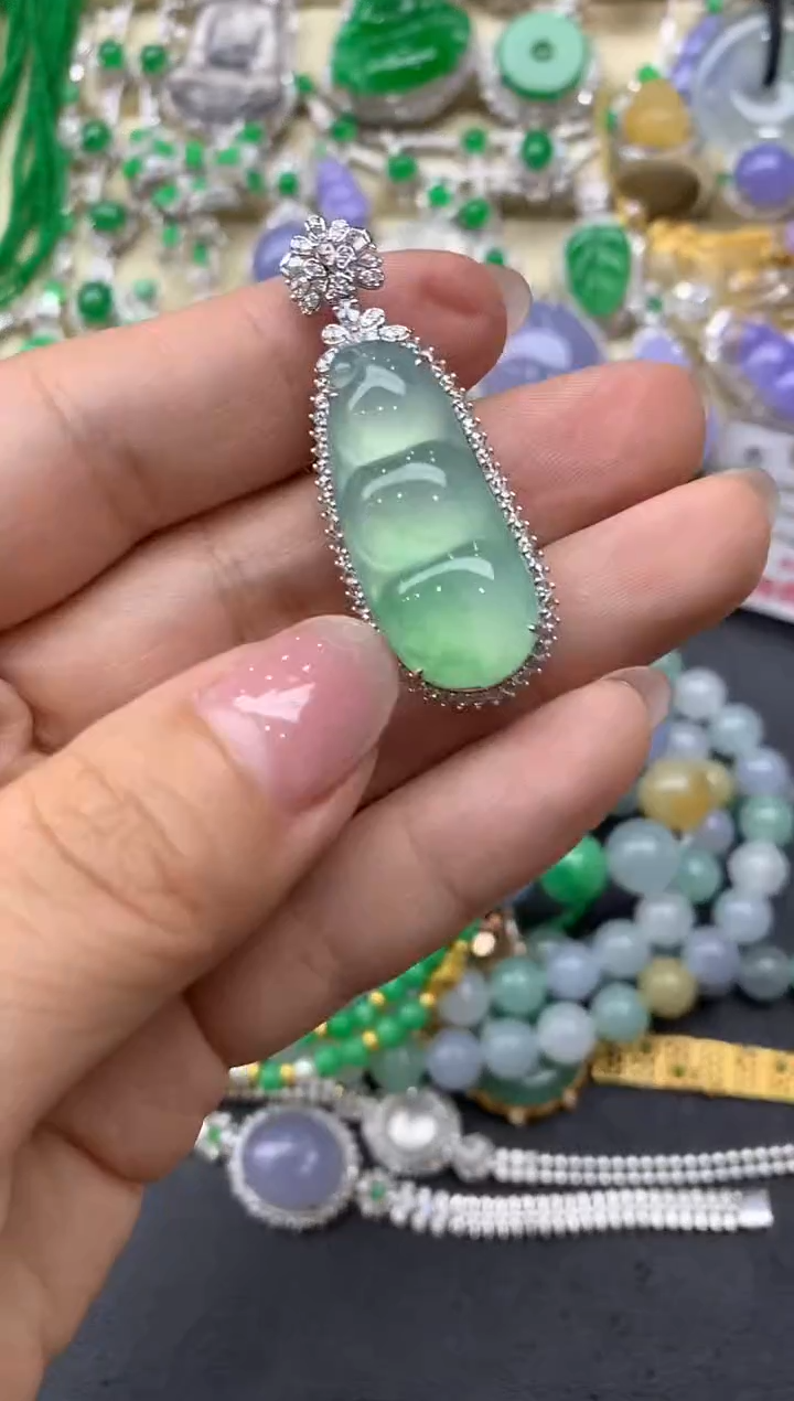 【闪购商品】翡翠颈饰18K金镶嵌604中国好珍宝