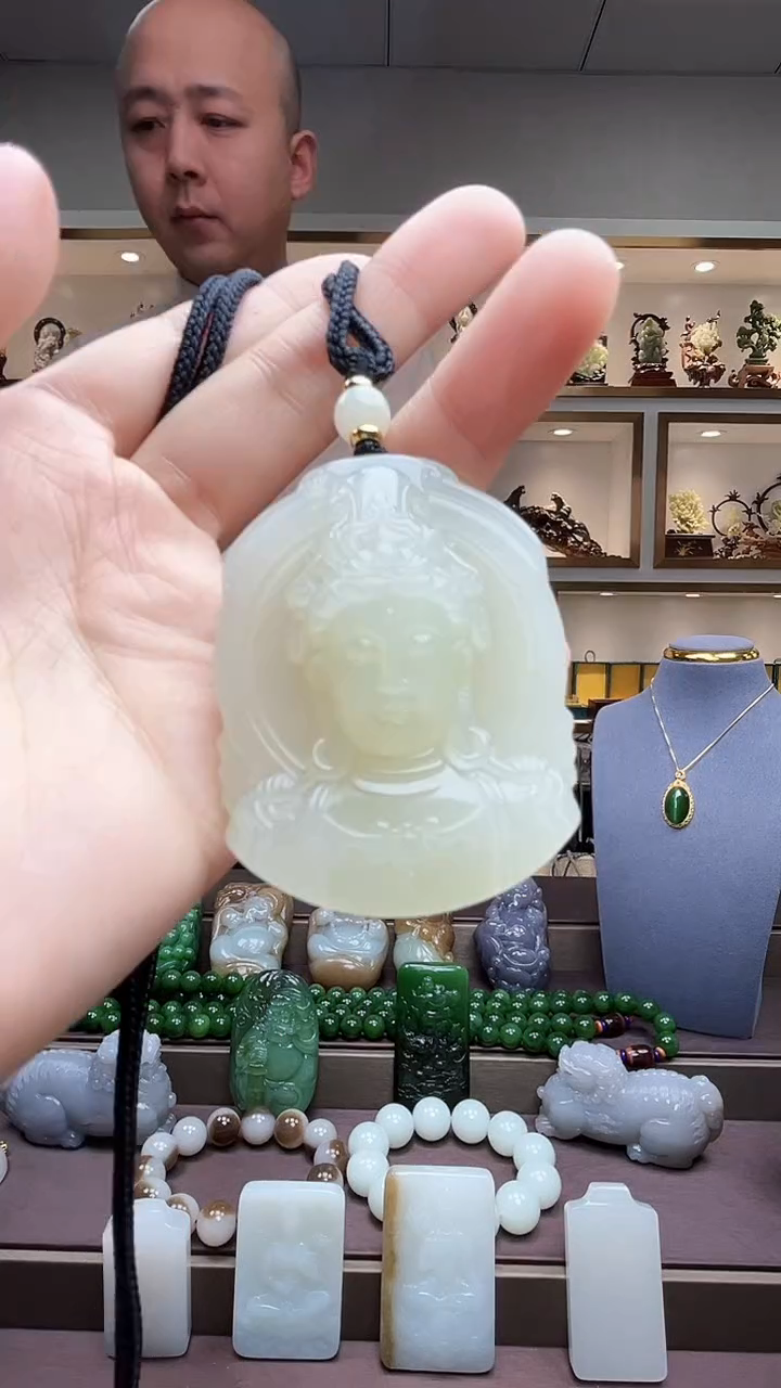 【闪购商品】和田玉颈饰未镶嵌苏