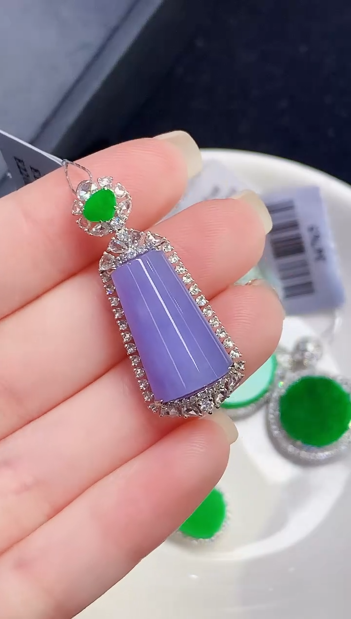 吊坠(不含链)18K金镶嵌翡翠LSR