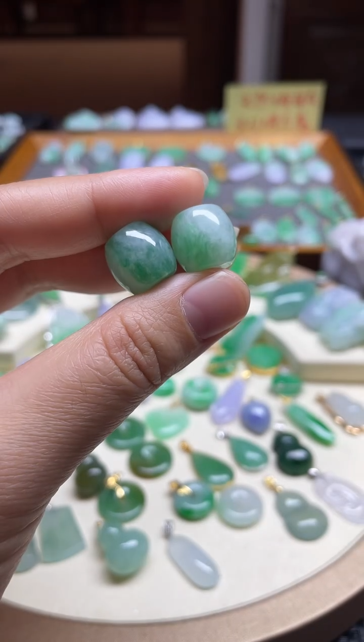 【闪购商品】翡翠颈饰18K金镶嵌路路通多样性发其一