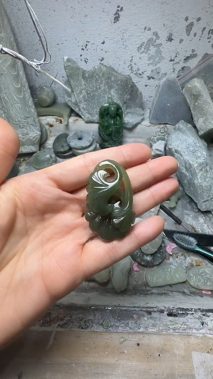 项链未镶嵌和田玉银杏叶