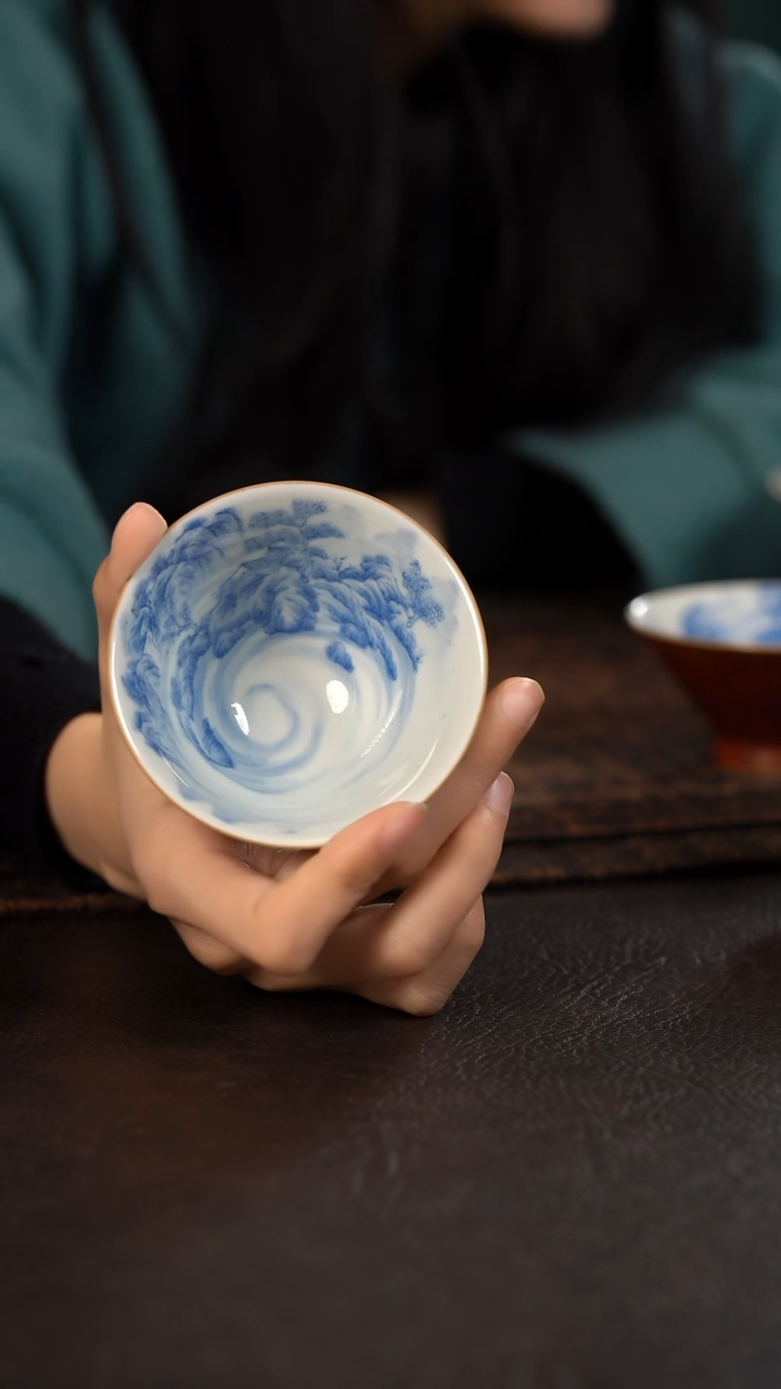 【闪购商品】杯聚澜堂红金花内绘山水斗笠杯