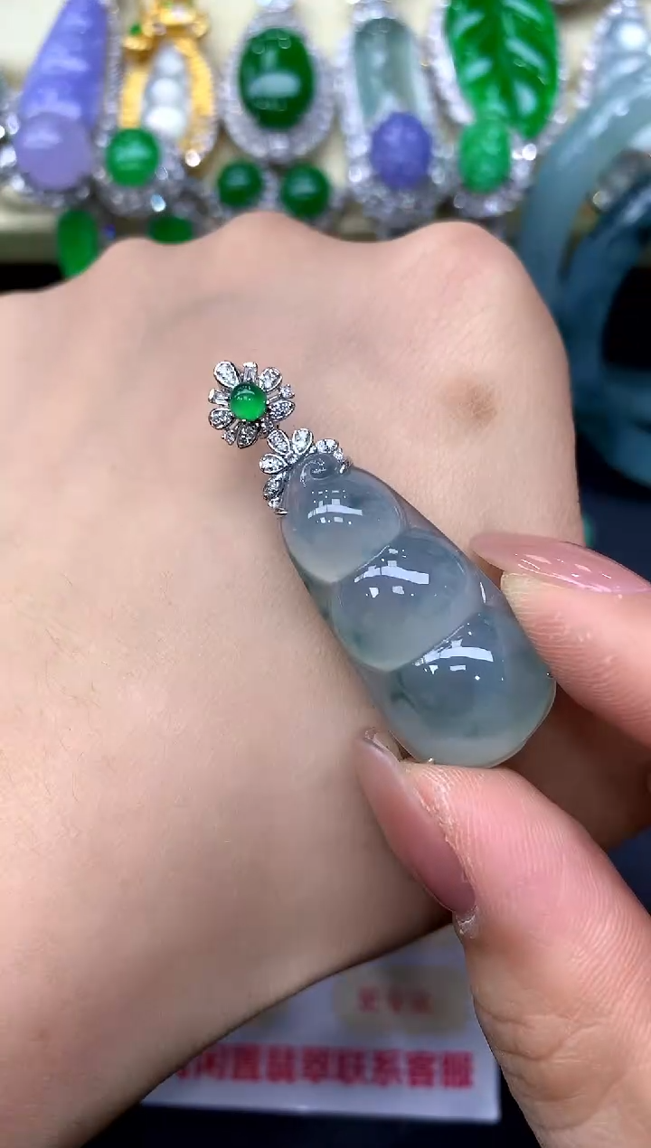 颈饰18K金镶嵌翡翠311-中国好珍宝