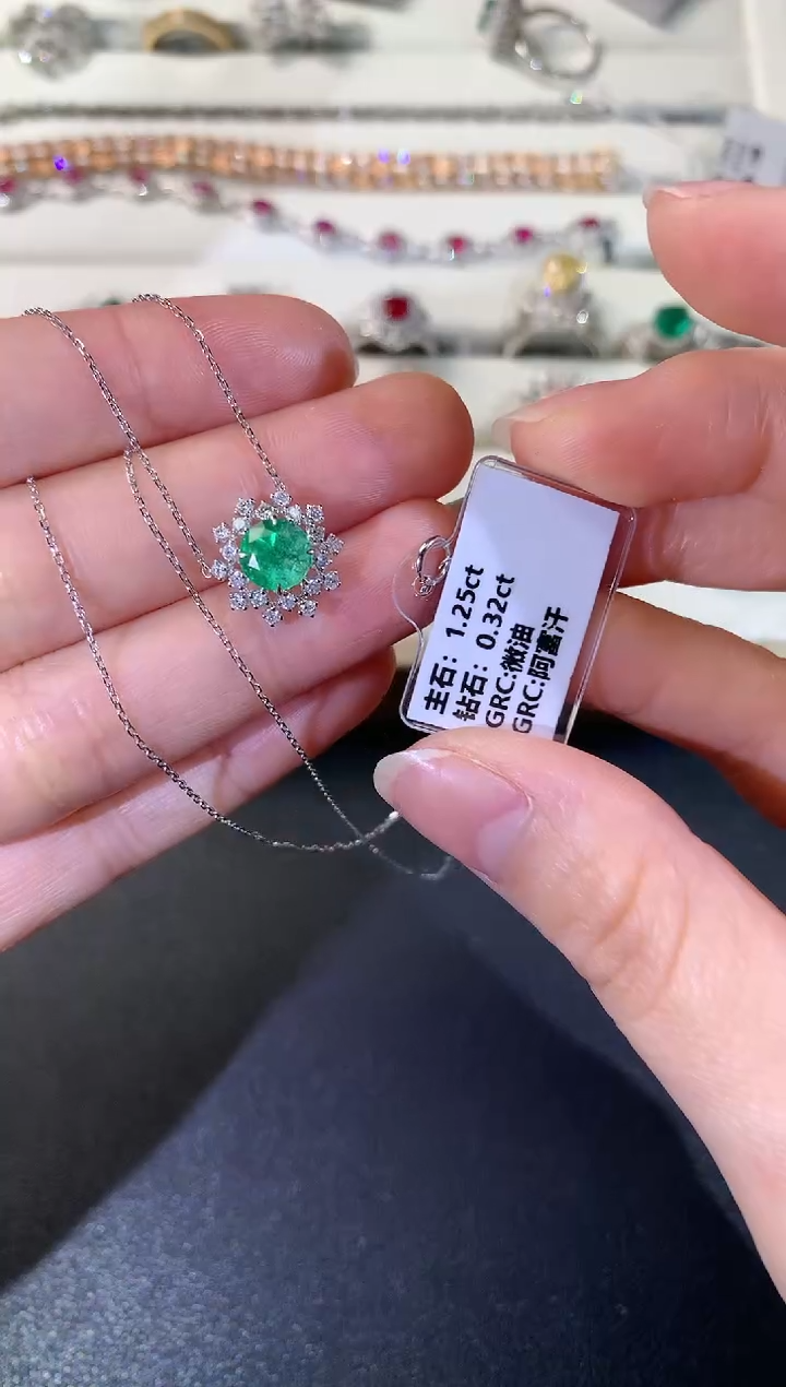 【闪购商品】祖母绿套链18K金镶嵌R546|7800