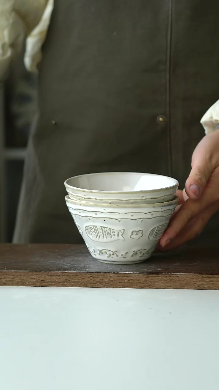 【闪购商品】陶瓷瑕疵花和鱼浮雕米饭碗2只@4-2@