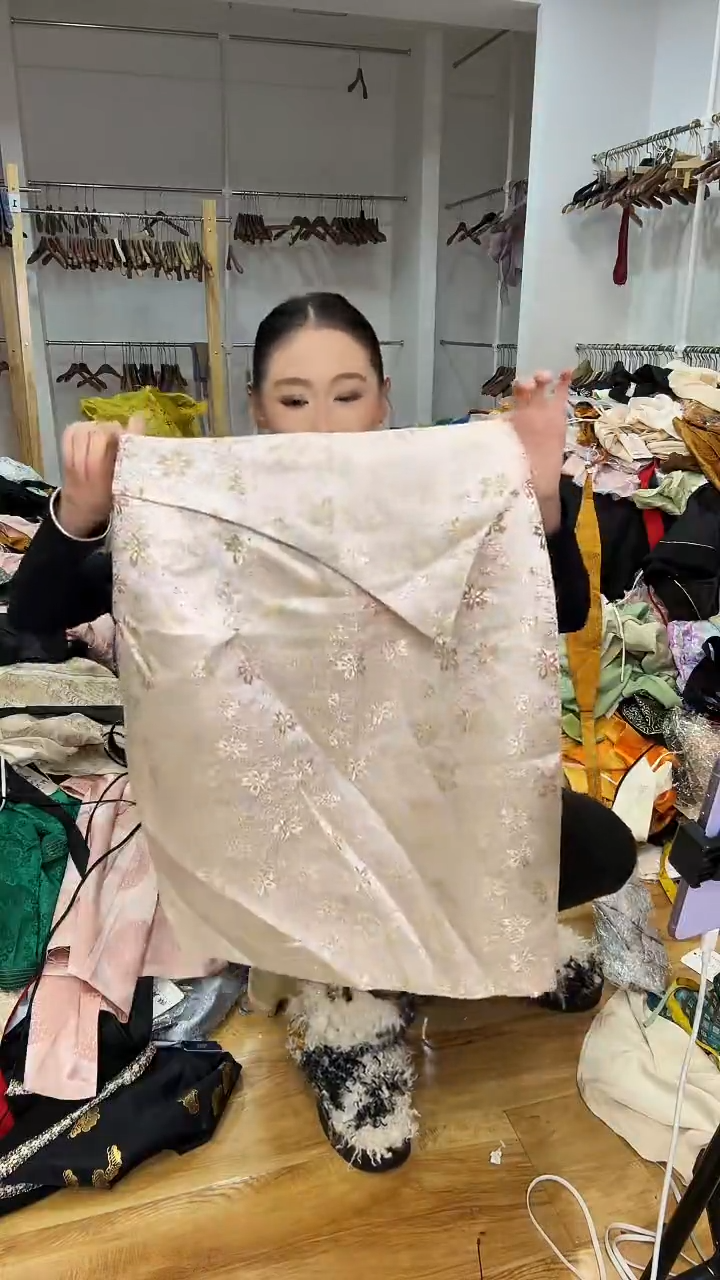 M码    110斤  半裙