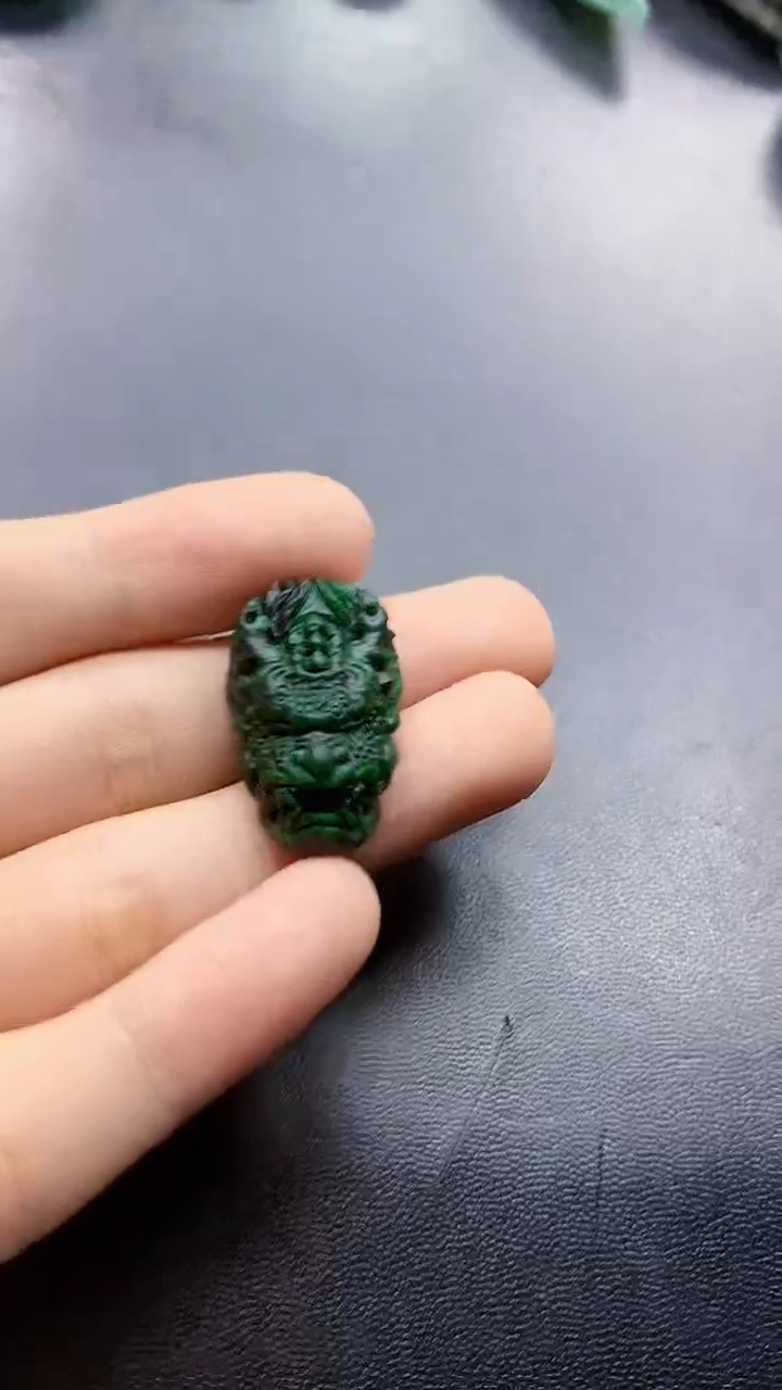 颈饰未镶嵌翡翠天然缅甸a货翡翠