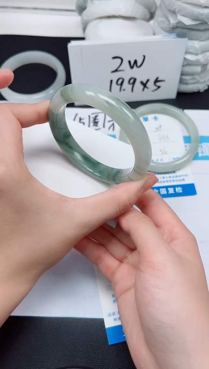 【闪购商品】石英质玉手镯未镶嵌G260-58