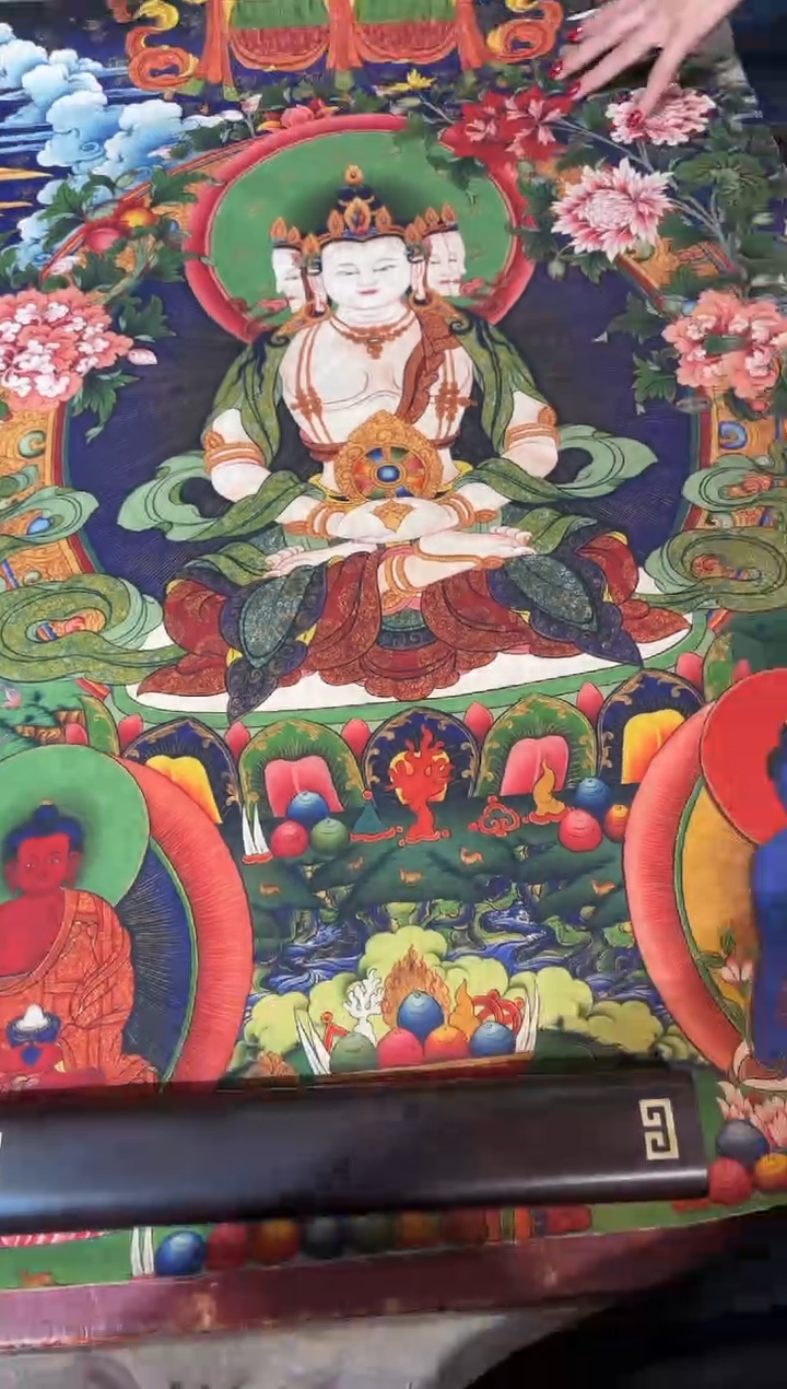卷轴画龙妹的唐卡tk16