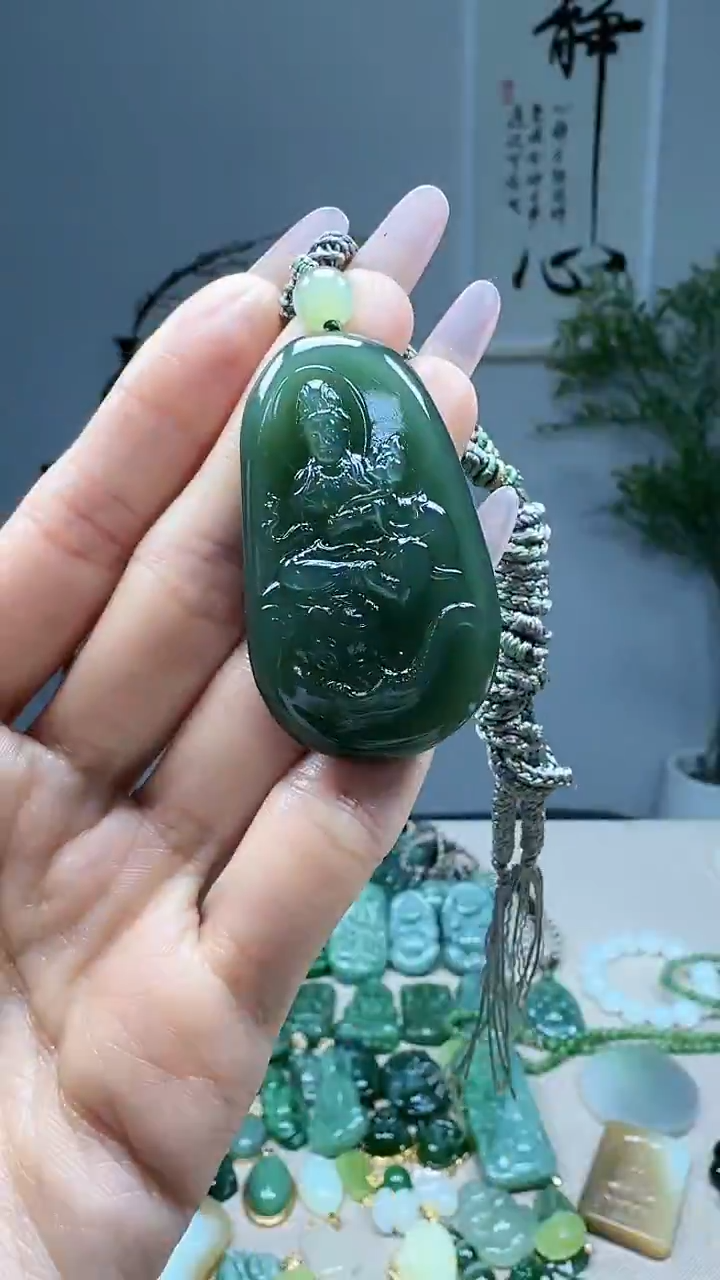 未镶嵌和田玉挂件1