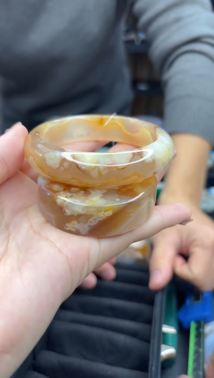 【闪购商品】石英质玉手镯未镶嵌281（58圈赠送镯心）