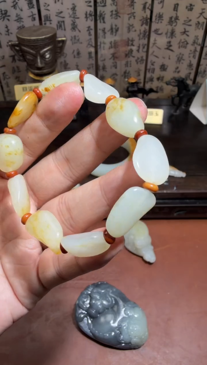 未镶嵌和田玉挂件和田玉