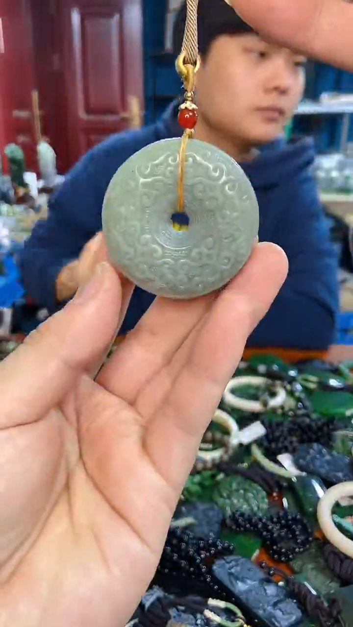 未镶嵌和田玉挂件1