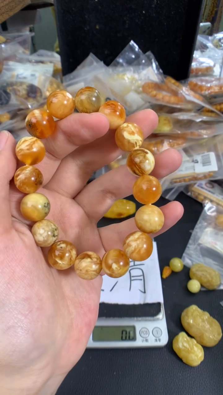 蜜蜡未镶嵌珠宝奇石1