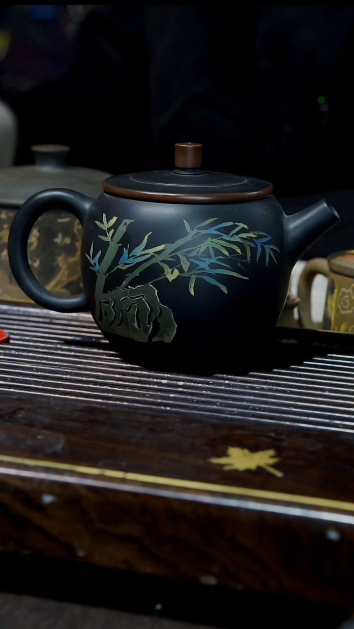 云南建紫陶微瑕   004 220cc