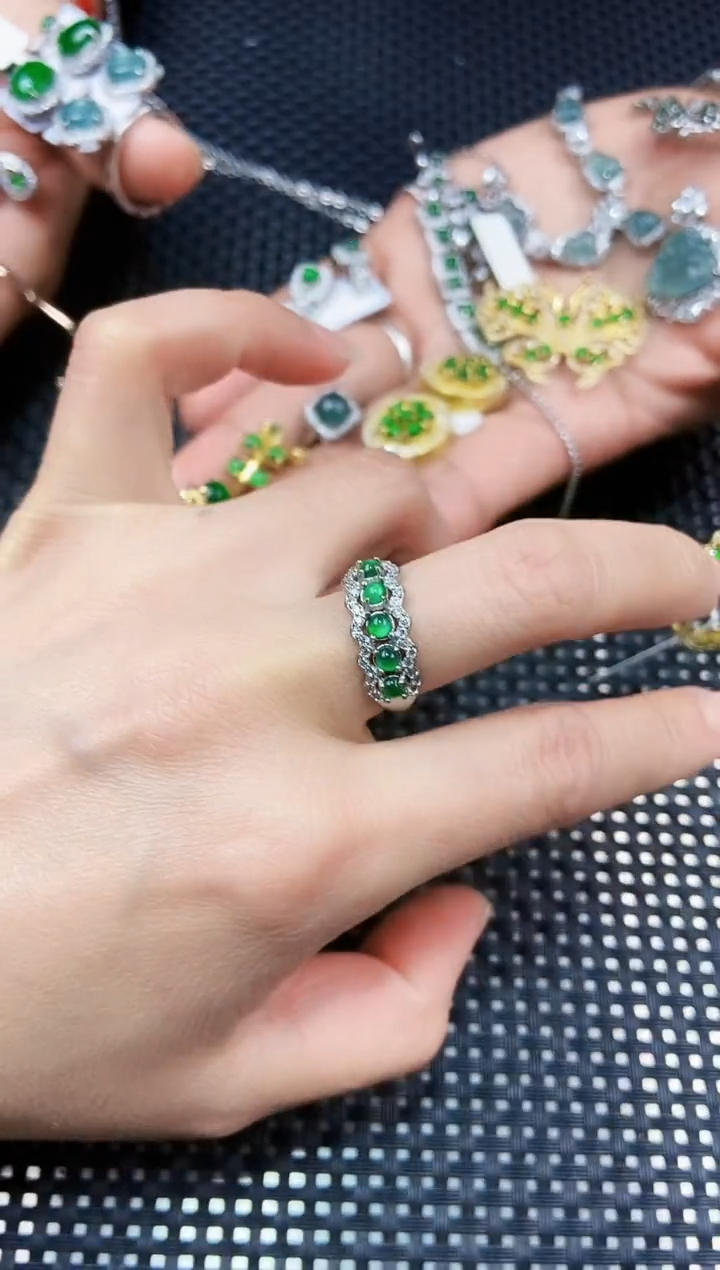 【闪购商品】翡翠戒指未镶嵌11111111111