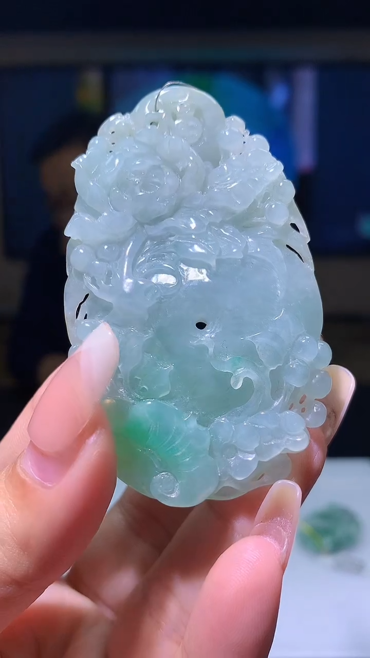 【闪购商品】定制翡翠未镶嵌1084xx-毛货挂件37