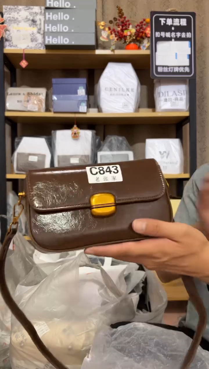 小牛剖层皮革老张家女包843