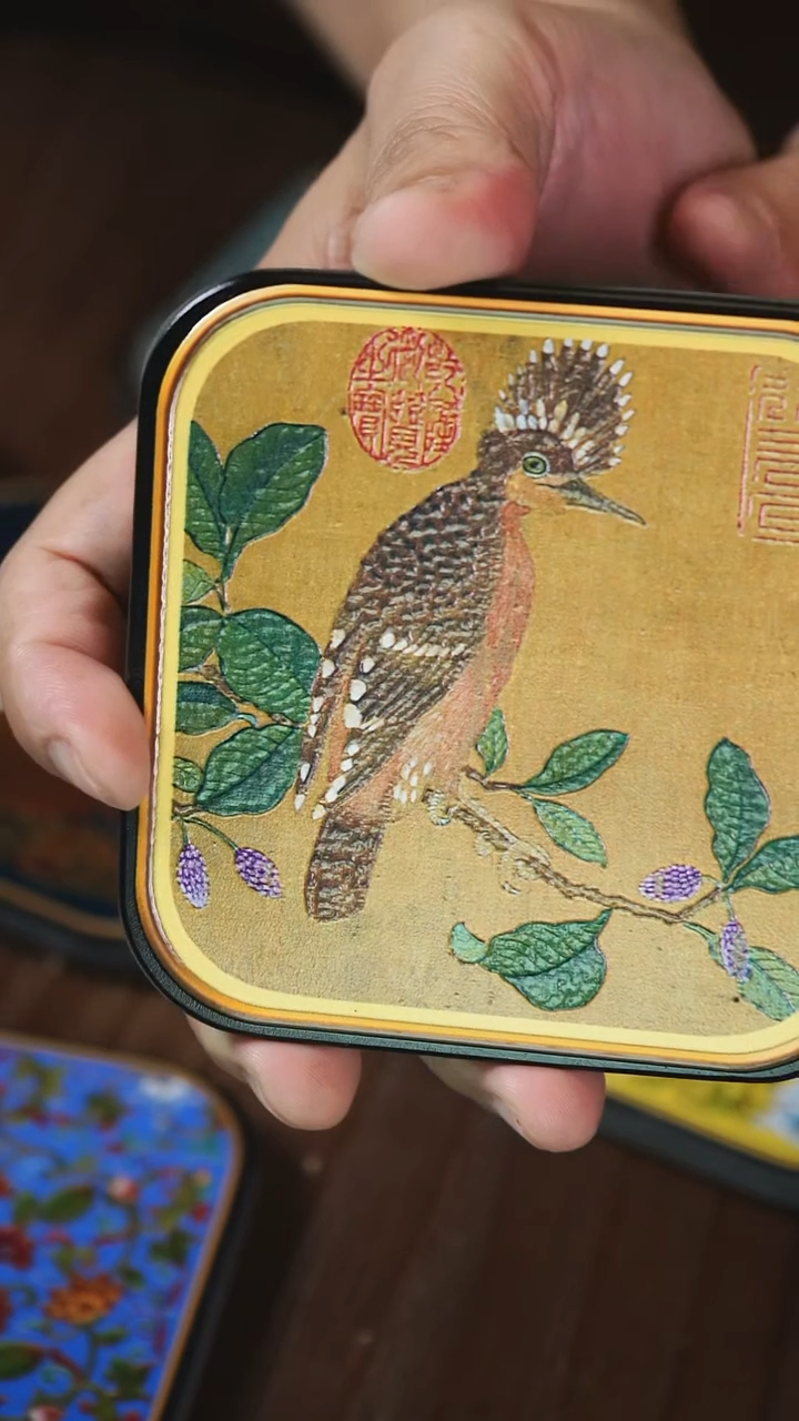 壹藏贰宝戴胜杯垫一片