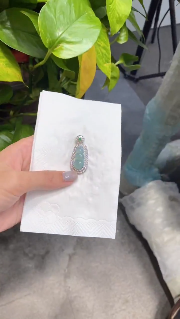 吊坠(不含链)未镶嵌翡翠念***?000082569