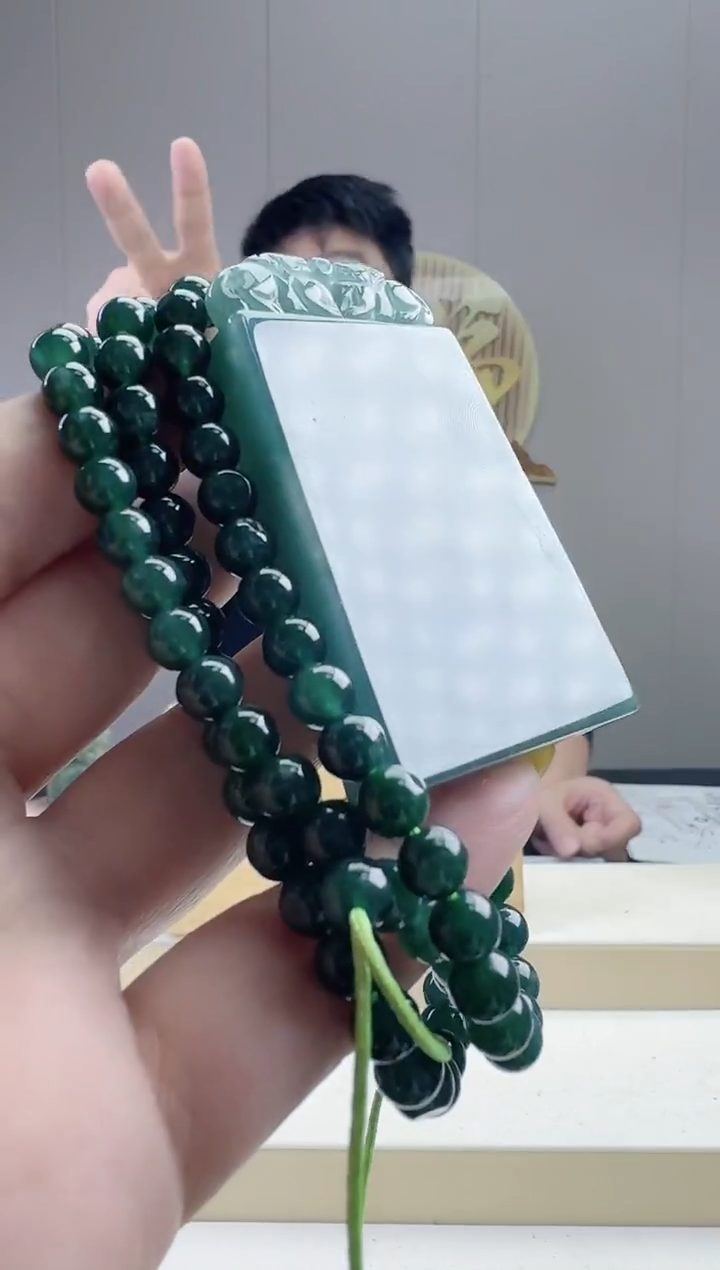 颈饰未镶嵌翡翠天然A货翡翠  多样性随机发其一
