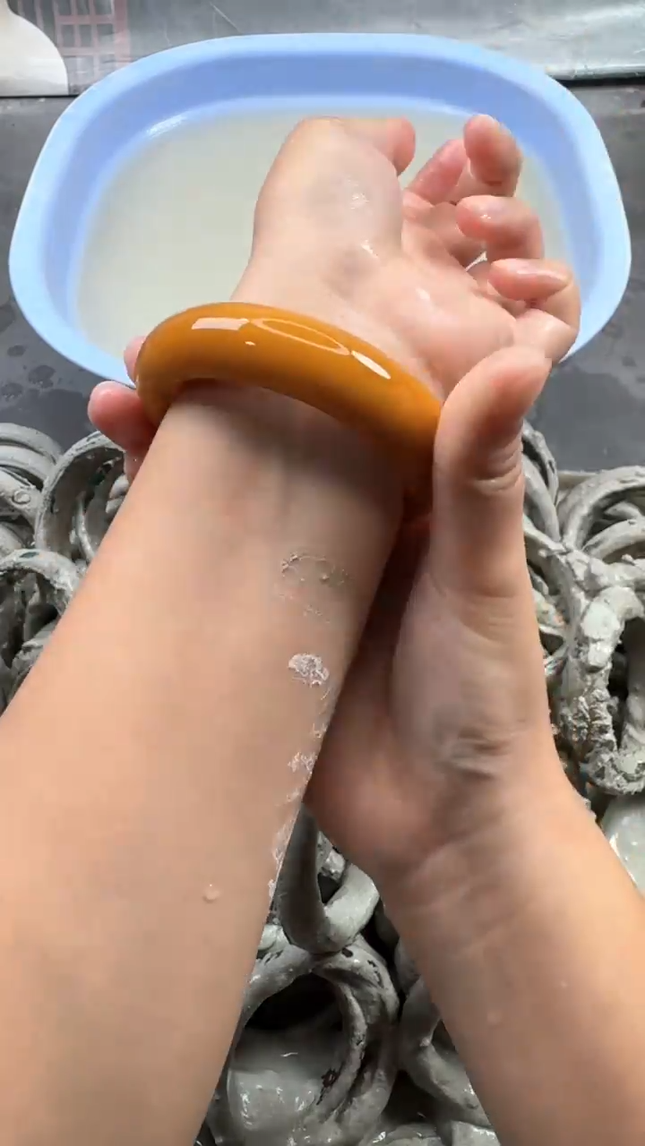 石英质玉手镯未镶嵌11
