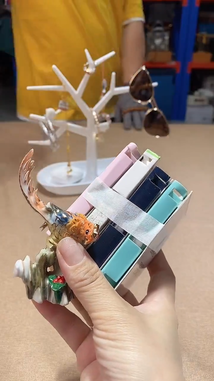 瓷片碗碟好物一件不留@@1