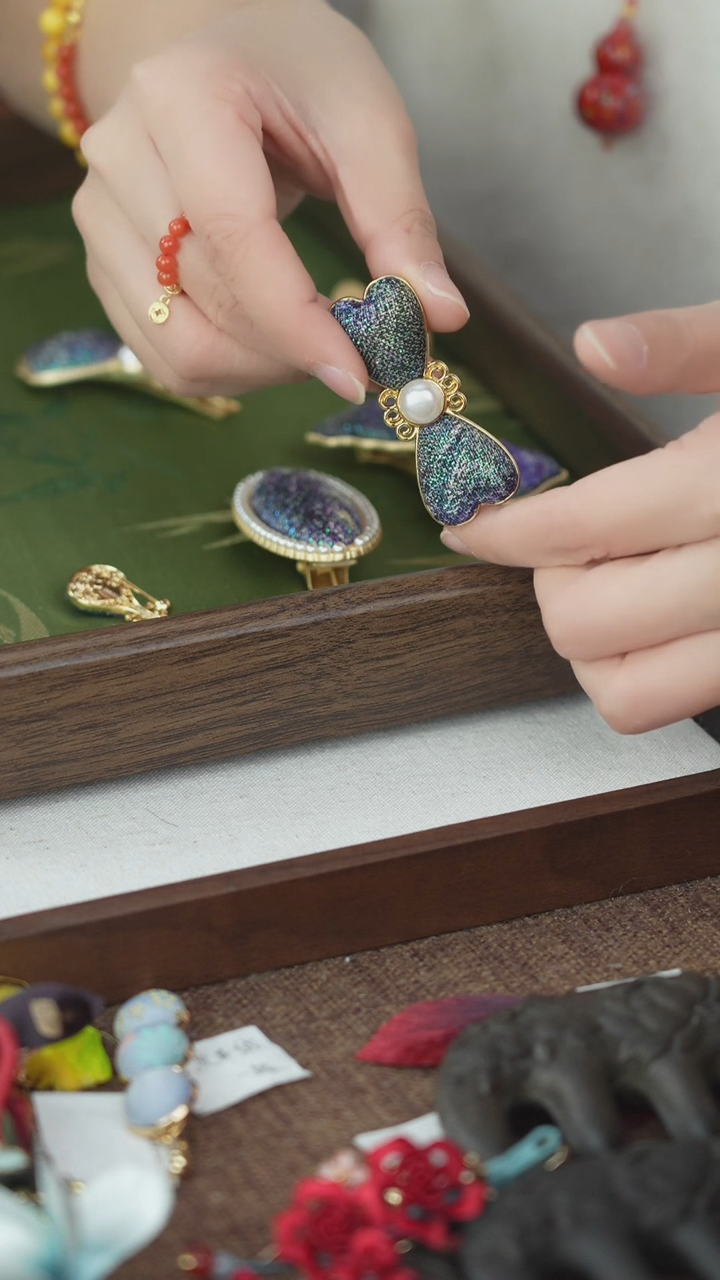 刺绣闪购纯手工非遗国风饰品