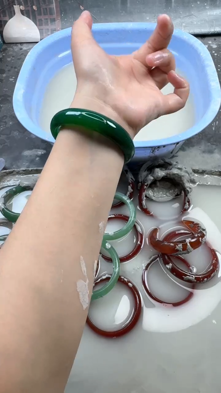 玛瑙/玉髓手镯未镶嵌114