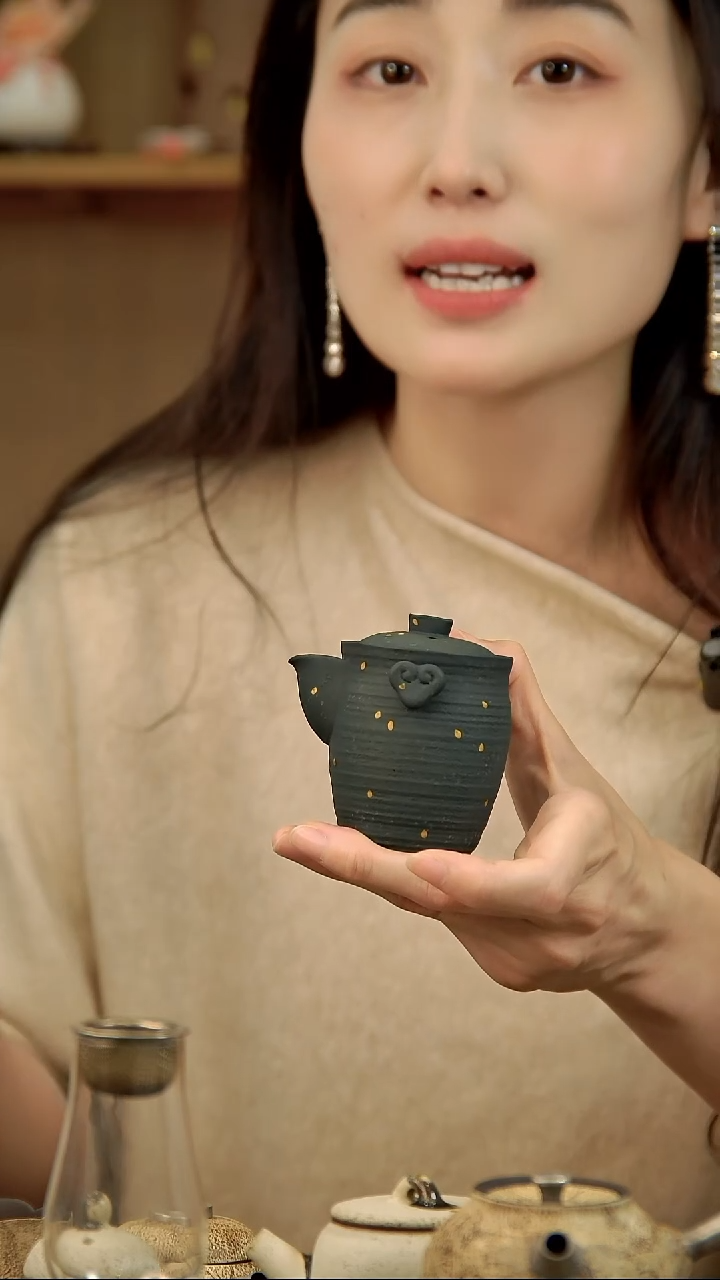 言野手作 初雪祥云宝瓶