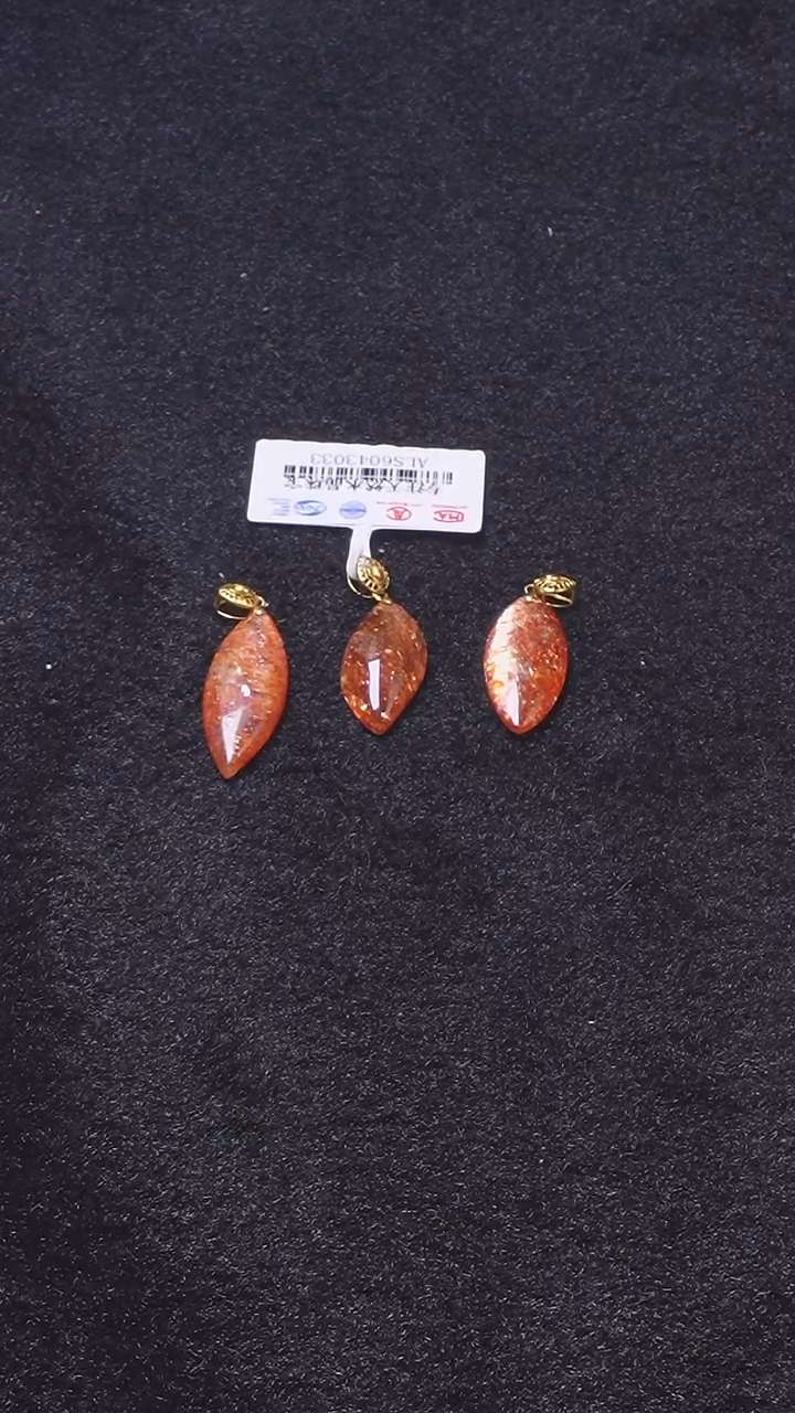 18K金镶嵌003A18K金太阳吊坠长石多样性发其一