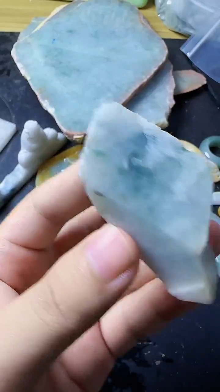 未镶嵌挂件翡翠013