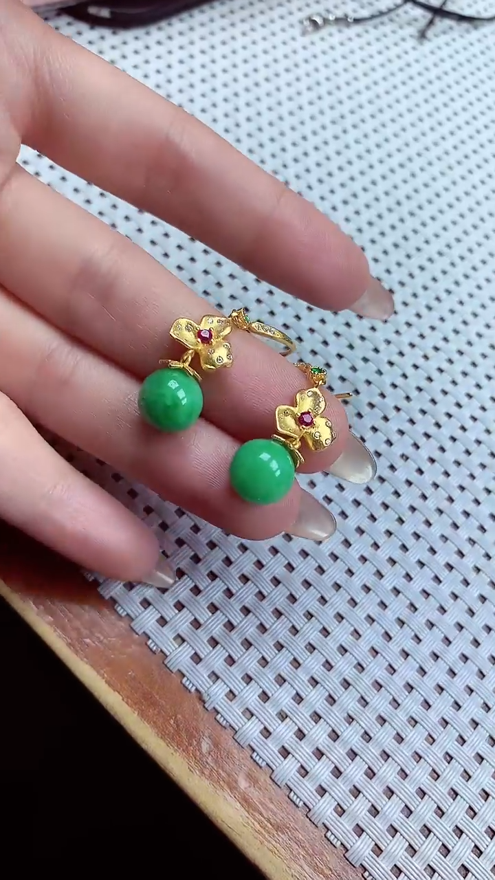 【闪购商品】翡翠耳饰银S925镶嵌耳饰