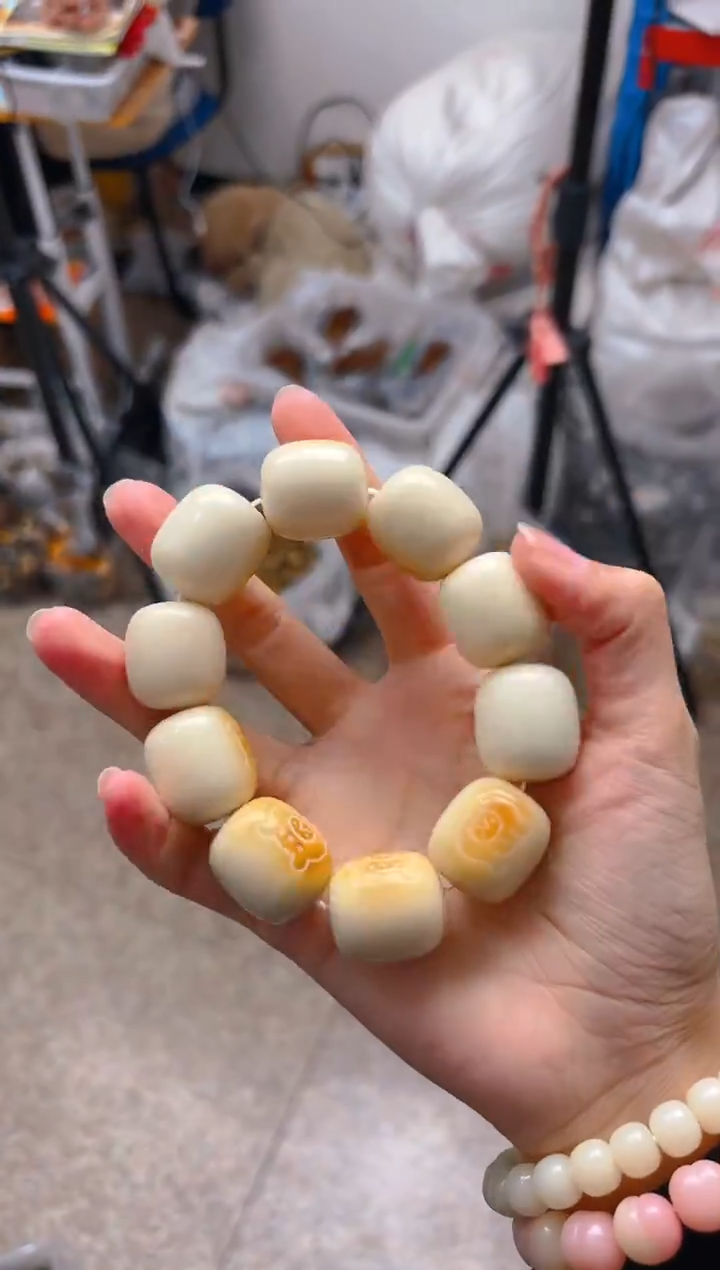 吊坠菩提根/象牙果大卡年糕单圈
