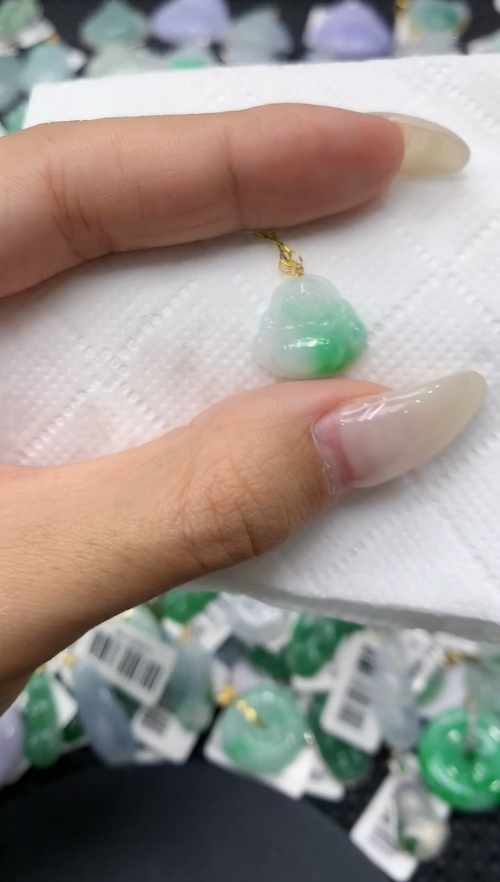颈饰18K金镶嵌翡翠11111111111