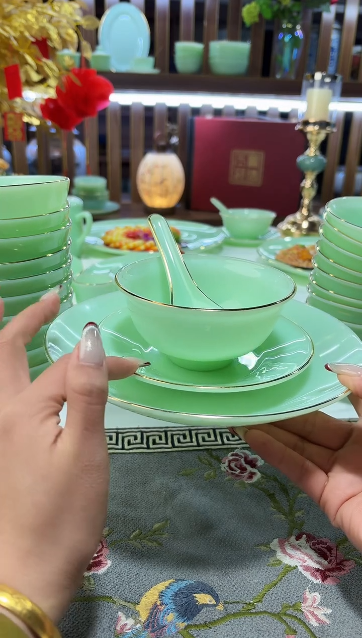 玉瓷四件套10套餐具