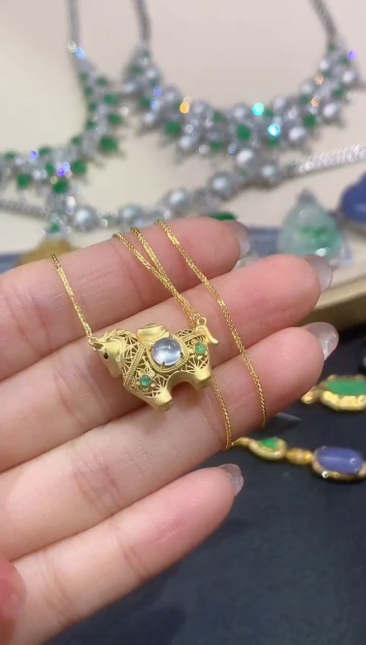 套链18K金镶嵌翡翠A535|6800