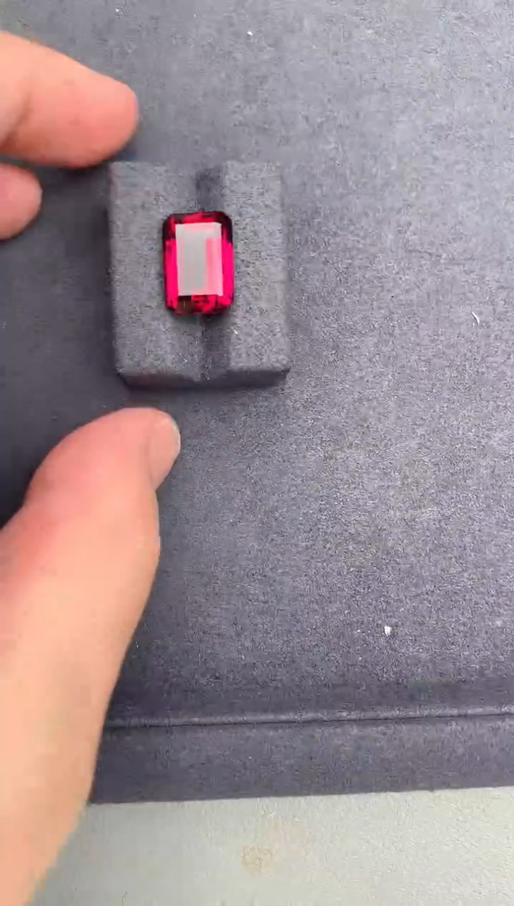 【闪购商品】石榴石裸石未镶嵌8ct镁铝