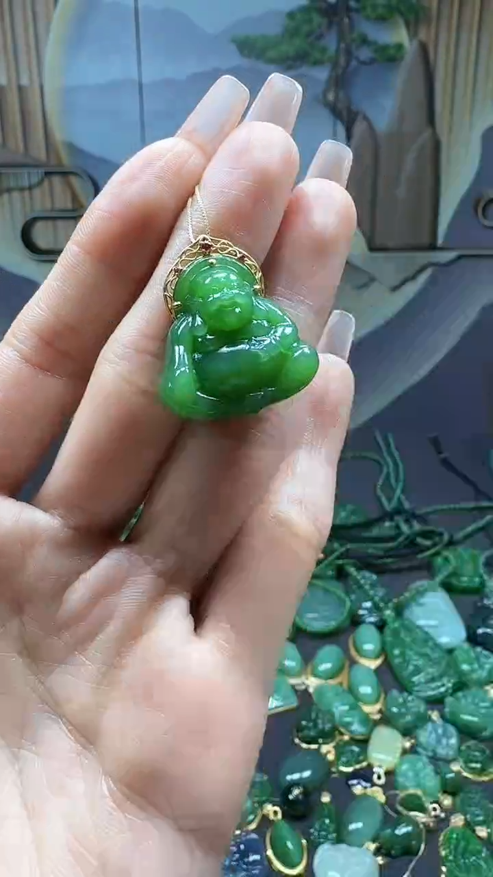 【闪购商品】和田玉挂件18K金镶嵌1