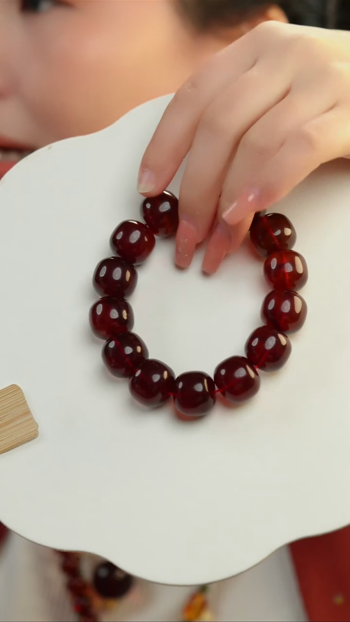 【闪购商品】血珀手链未镶嵌17+血珀老型单圈手串