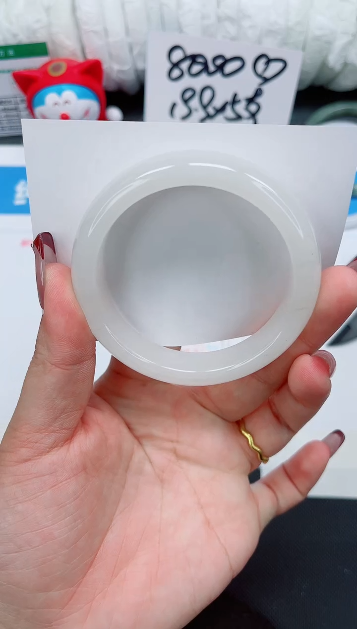 【闪购商品】石英质玉手镯未镶嵌88