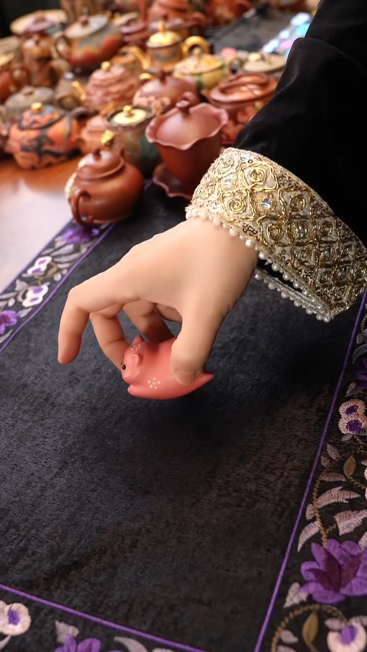 茶壶紫砂粉色摇摇猫