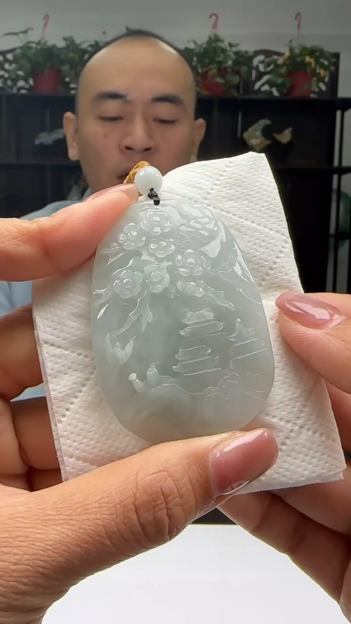 【闪购商品】翡翠颈饰未镶嵌天然翡翠A货吊坠