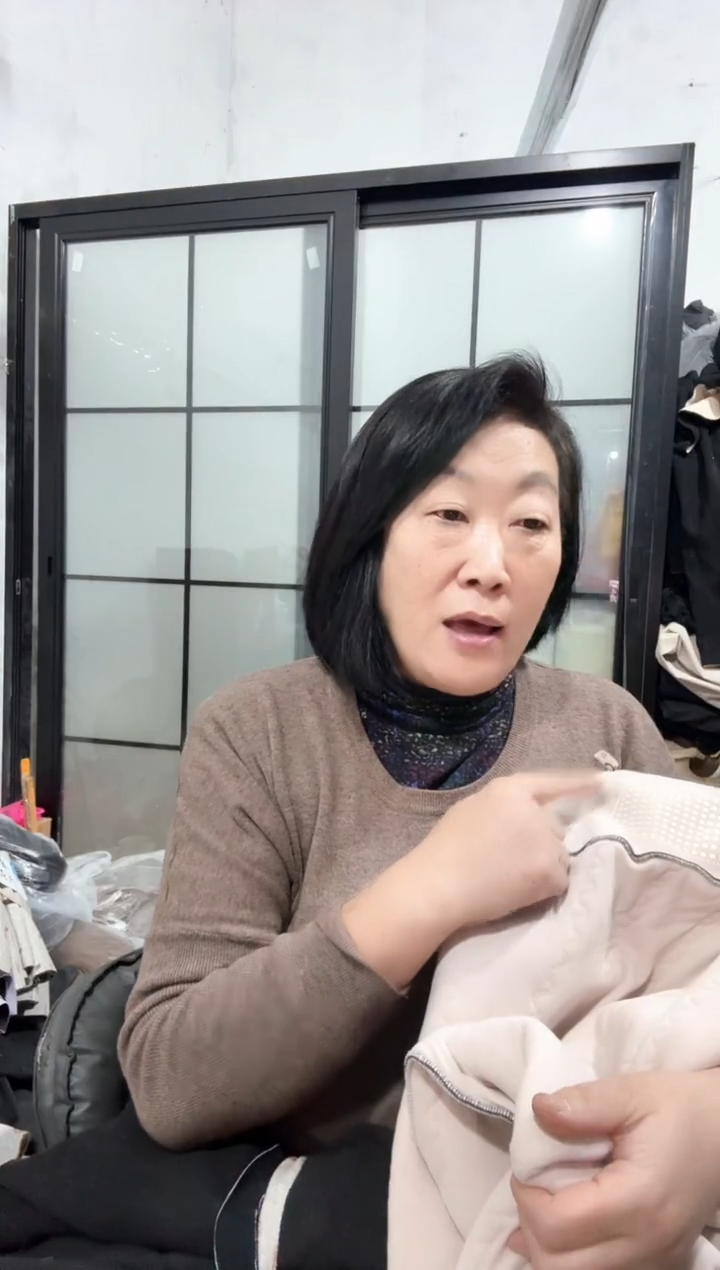 保暖塑型贴体裤（L码） 一条     有色差