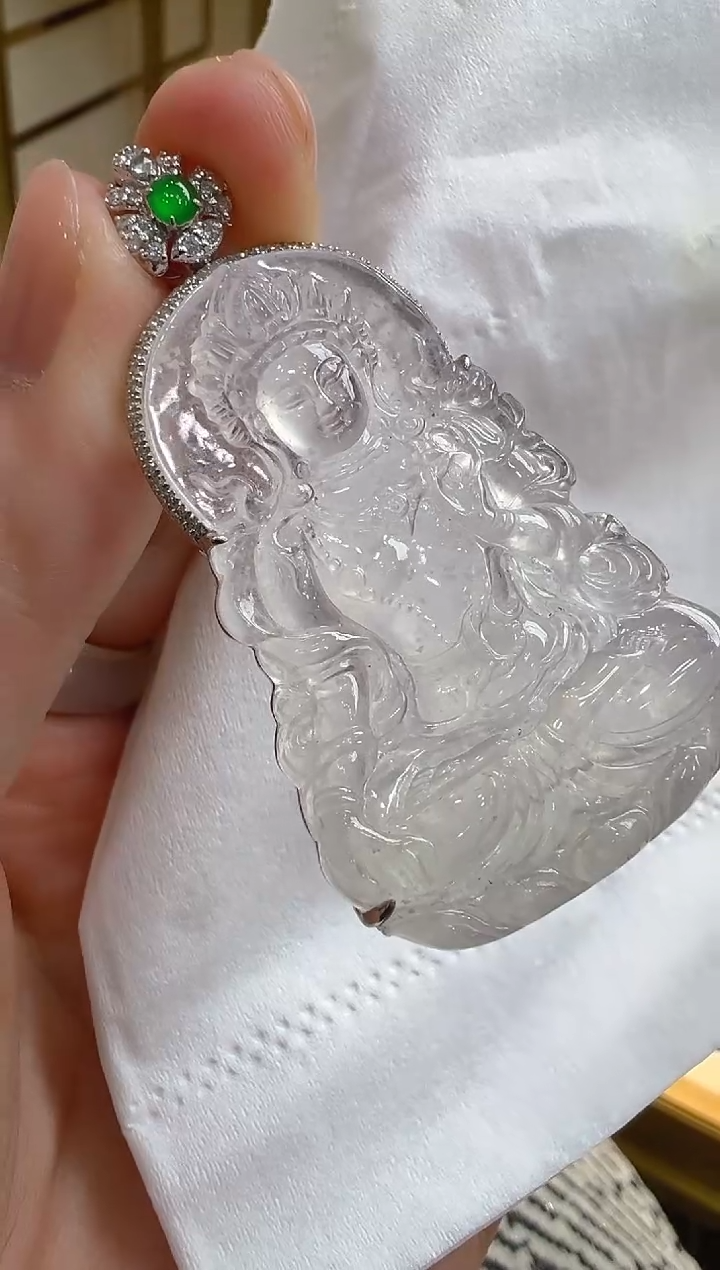 【闪购商品】翡翠吊坠(不含链)18K金镶嵌多样性发货拍一发一