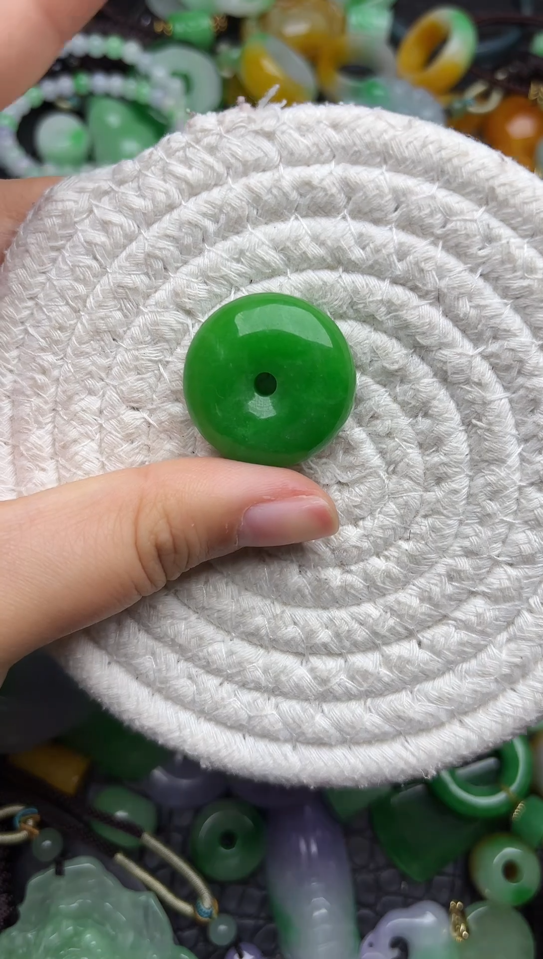 颈饰未镶嵌翡翠缅甸翡翠吊坠