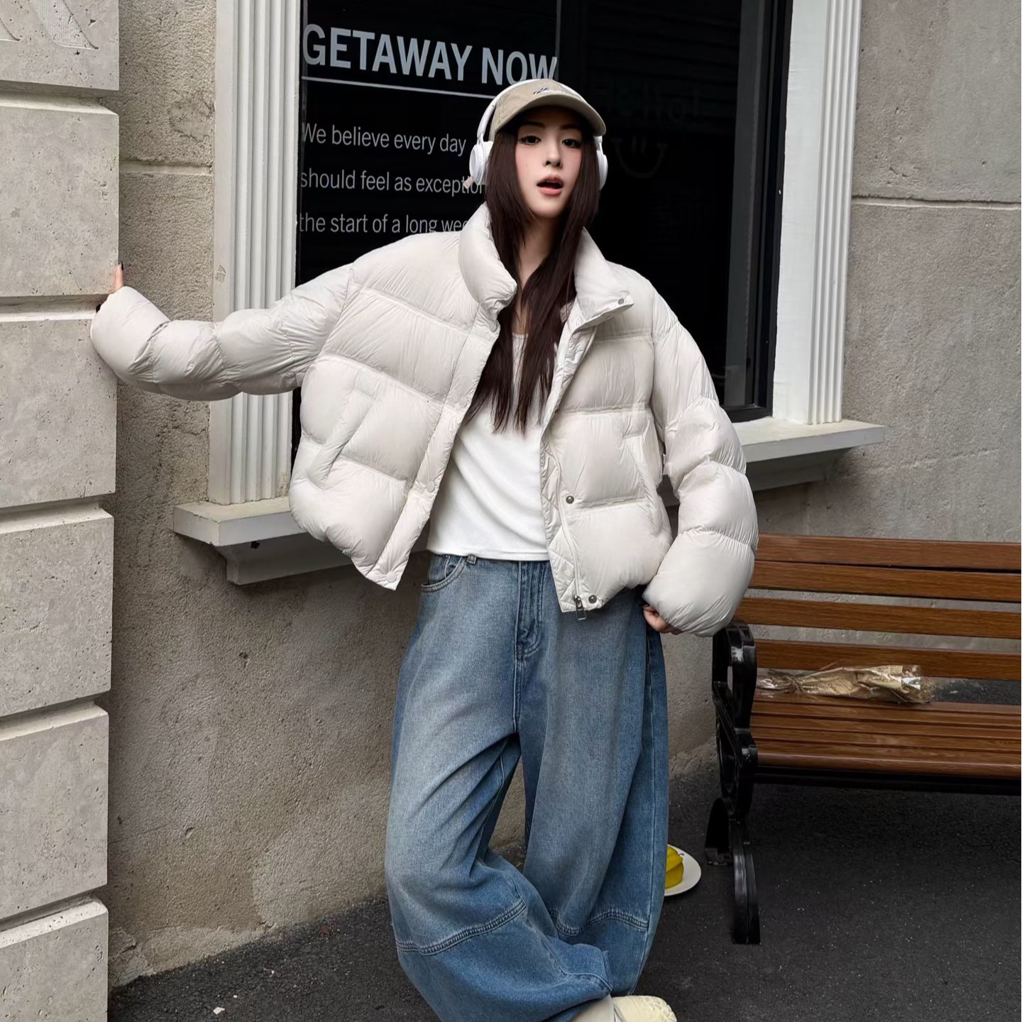 90绒云朵泡芙感短款羽绒服女2025冬季新款蓬松立领保暖外套