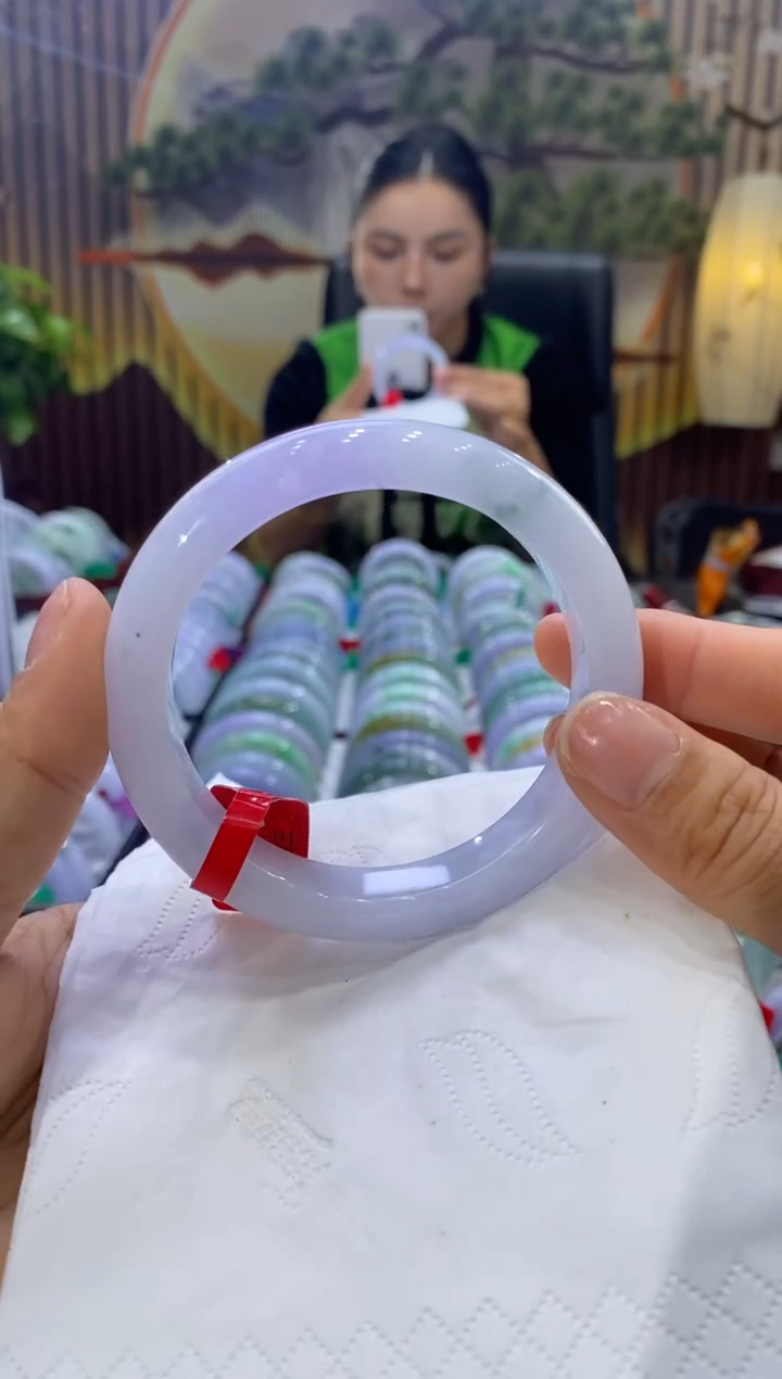 【闪购商品】翡翠手镯未镶嵌多人05769