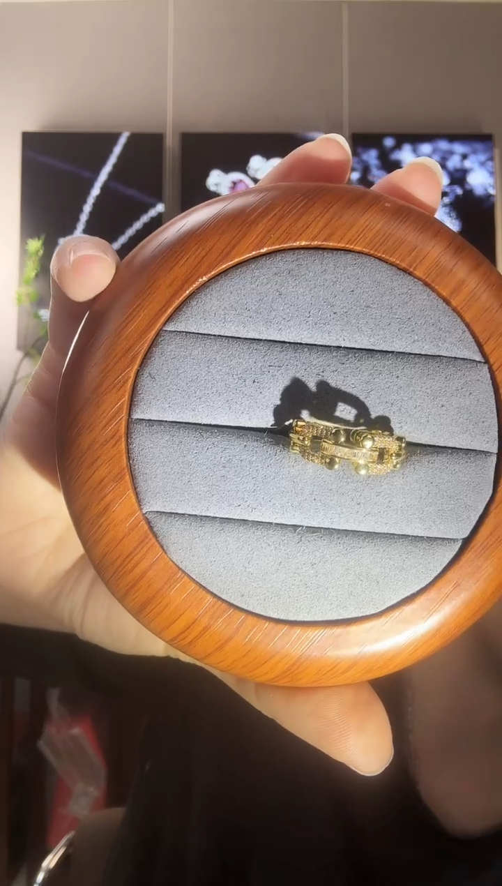 主播定制链接马蹄扣戒指